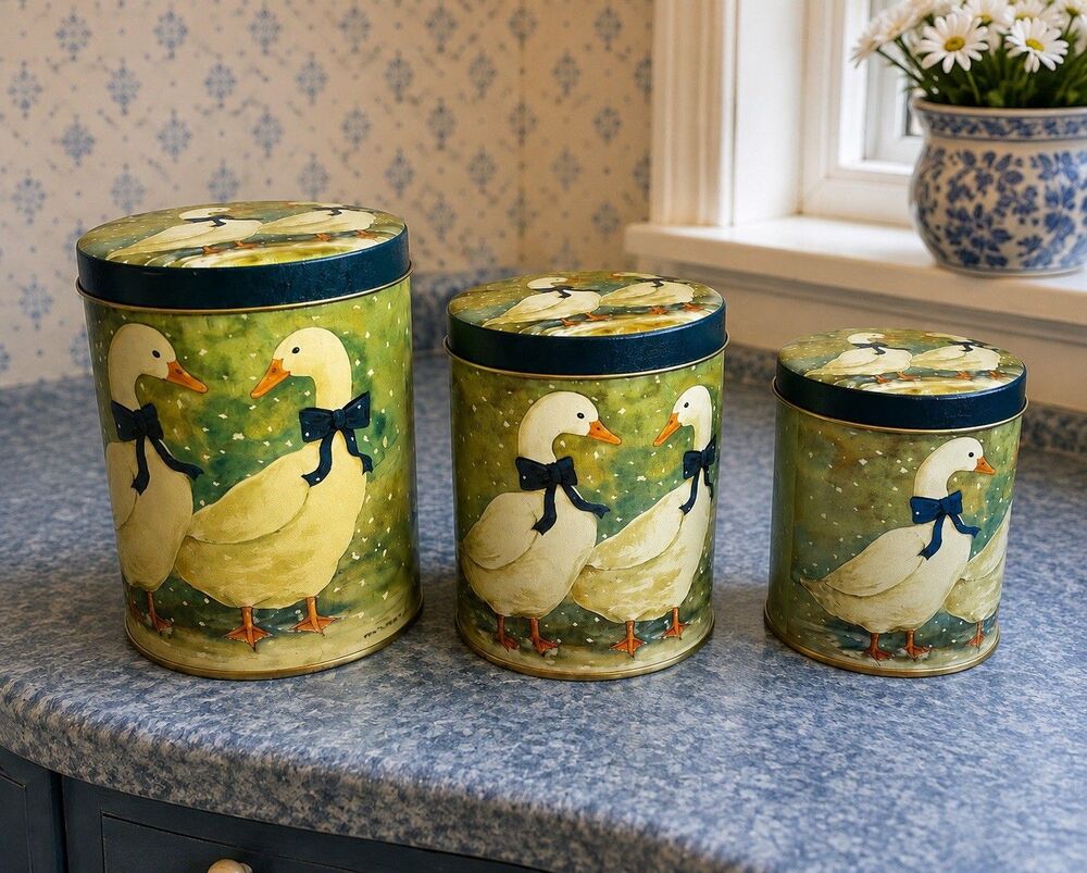 Vintage Winter Geese Tins Set of 3 Christmas Around the World Holiday Canisters